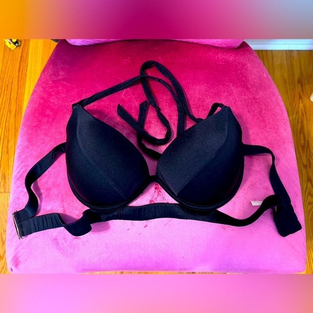 Victoria’s Secret Ultra Push Up Bikini Top in 34DD